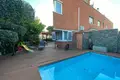 Szeregowiec 4 pokoi 236 m² Castelldefels, Hiszpania