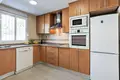 4 bedroom house 180 m² Dos Hermanas, Spain