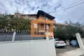 Casa 9 habitaciones 450 m² Bashkia Durres, Albania