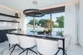 Haus 5 Schlafzimmer 420 m² Dos Hermanas, Spanien