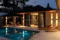 Villa de tres dormitorios 330 m² Choeng Thale, Tailandia