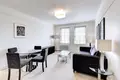 2 bedroom apartment 77 m² in London, United Kingdom