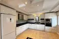 4 bedroom apartment 280 m² Incekum, Turkey