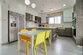 4-Schlafzimmer-Villa 300 m² Geroskipou, Zypern