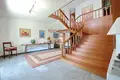 6-Zimmer-Villa 1 400 m² Arona, Italien