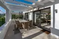 4 bedroom house 226 m² San Pedro Alcantara, Spain