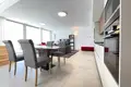 3 bedroom apartment 215 m² Dos Hermanas, Spain