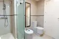 4 bedroom house 220 m² Dos Hermanas, Spain