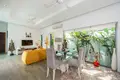 Villa mit 2 Schlafzimmern 120 m² Rawai, Thailand