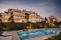 Wohnung 3 Schlafzimmer 490 m² Benahavis, Spanien