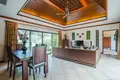 Willa 2 pokoi 272 m² Rawai, Tajlandia