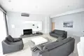 2 bedroom apartment 179 m² Dobra Voda, Montenegro