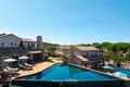 Villa de tres dormitorios 576 m² Lustica, Montenegro