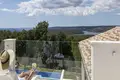 Дом 4 спальни 185 м² Лабин, Хорватия