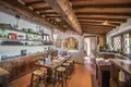 Propiedad comercial 675 m² en Greve in Chianti, Italia