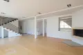 5 bedroom apartment 185 m² Capital City of Prague, Czech Republic