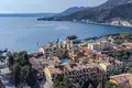 Mieszkanie 2 pokoi 73 m² Toscolano Maderno, Włochy