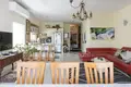 Residential quarter Appartement 5 pieces avec potentiel a renove parking situe entre basel et bd bengourin