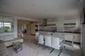 Mieszkanie 2 pokoi 100 m² w Francja, Francja
