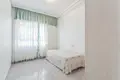 Mieszkanie 3 pokoi 90 m² Torrevieja, Hiszpania