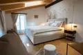 Hotel 758 m² Umag, Kroatien