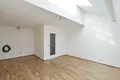 Mieszkanie 4 pokoi 94 m² Miasto Stołeczne Praga, Czechy