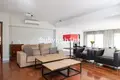 6 bedroom house 706 m² Dos Hermanas, Spain