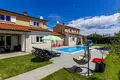 Willa 6 pokojów 240 m² Rabac, Chorwacja