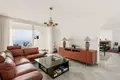 Wohnung 4 Schlafzimmer 366 m² Dos Hermanas, Spanien