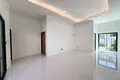 3 bedroom villa 300 m² Ban Bang Ku, Thailand