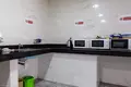 Отель 1 000 м² Fontenay Tresigny, Франция
