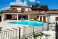 Casa 4 habitaciones 398 m² Opcina Zminj, Croacia