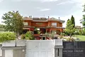 Villa de 7 dormitorios 400 m² Roma, Italia