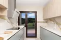 Mieszkanie 3 pokoi 230 m² Estepona, Hiszpania