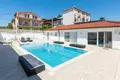 8 bedroom House 285 m² Umag, Croatia