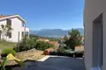 Haus 4 Schlafzimmer  Lustica, Montenegro