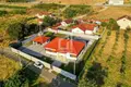 Casa rural Kuća 200 m² na Prodaju – Podgorica