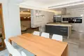 Mieszkanie 3 pokoi 125 m² Jermasoja, Cypr