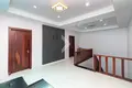Дом 6 комнат 600 м² в Krous, Камбоджа