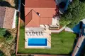 4 bedroom house 200 m² Grad Porec, Croatia