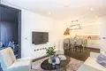 2 bedroom apartment 84 m² in London, United Kingdom
