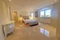 5-Schlafzimmer-Villa 810 m² lAlfas del Pi, Spanien