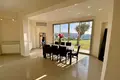 Villa de 4 dormitorios  en Parekklisia, Chipre