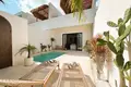 2 bedroom Villa 120 m² Kerobokan, Indonesia