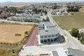 Oficina 70 m² en Dromolaxia Meneou Municipality, Chipre
