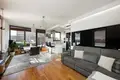 Mieszkanie 3 pokoi 77 m² Warszawa, Polska