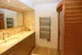 villa de 5 chambres 300 m² en France, France