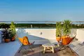 Mieszkanie 2 pokoi 87 m² Torrevieja, Hiszpania