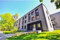 Commercial real estate Summer House