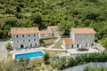 Villa 20 zimmer 800 m² Prcanj, Montenegro